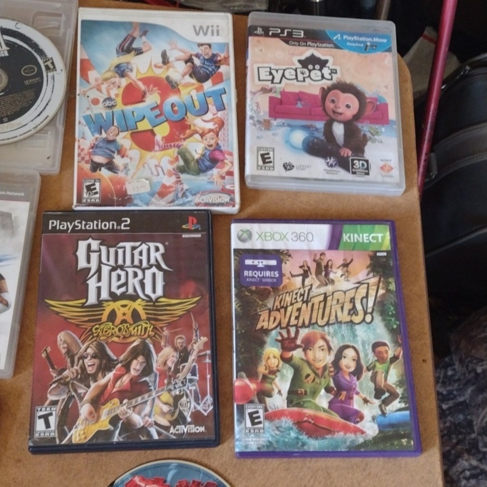 Assorted Video Game Collection - Picture 3 of 5